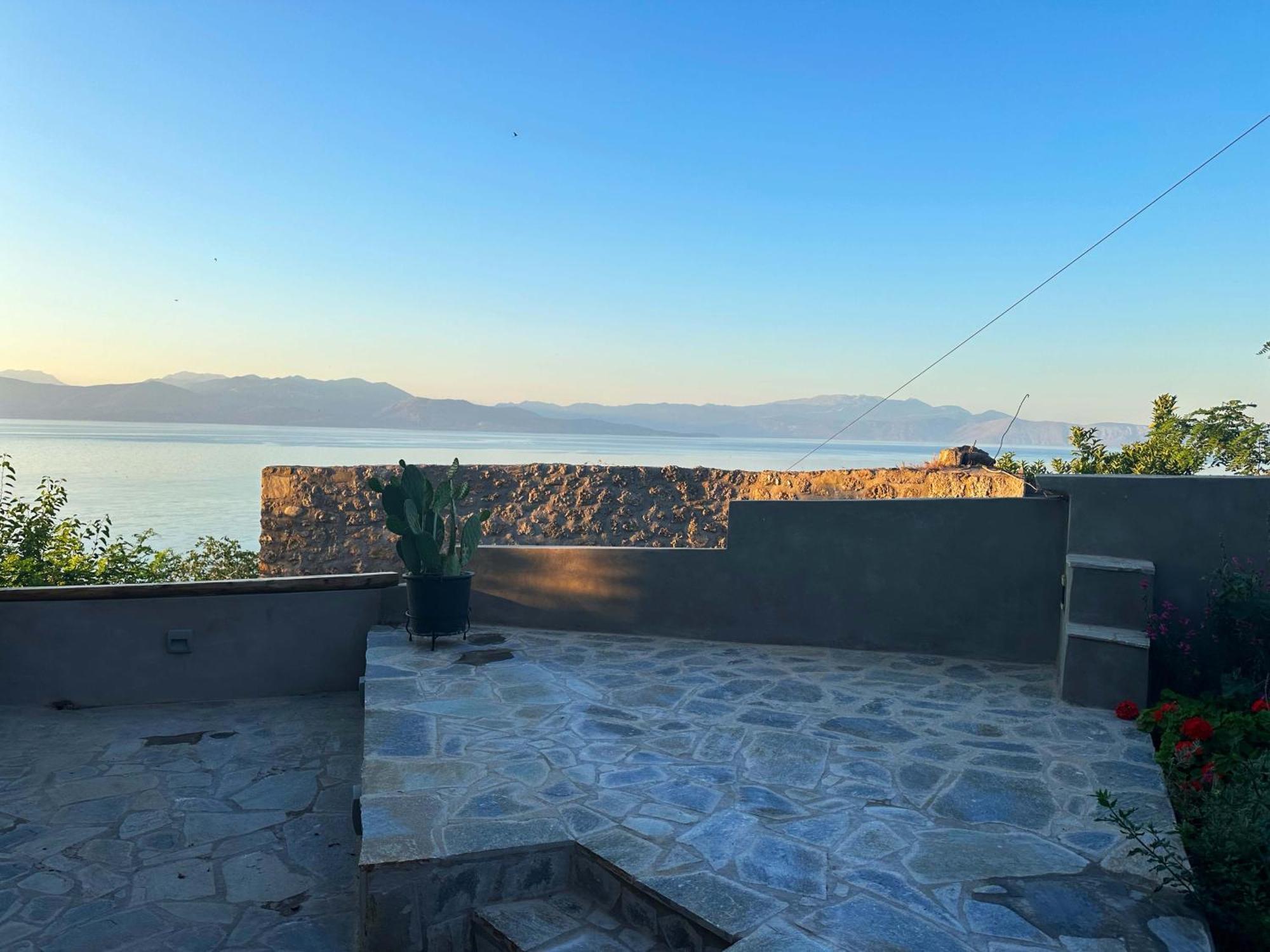 Fteri Stone House In Platanos, Akrata Appartement Buitenkant foto