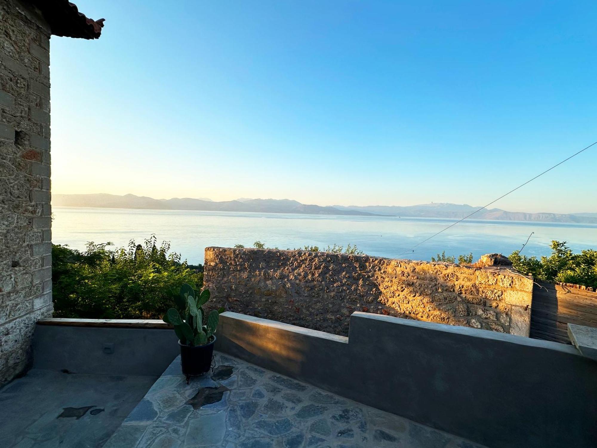Fteri Stone House In Platanos, Akrata Appartement Buitenkant foto